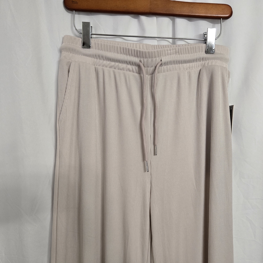 Love Poem NWT Tea Color Drawstring Waistband Flowy Comfy Pants Size L